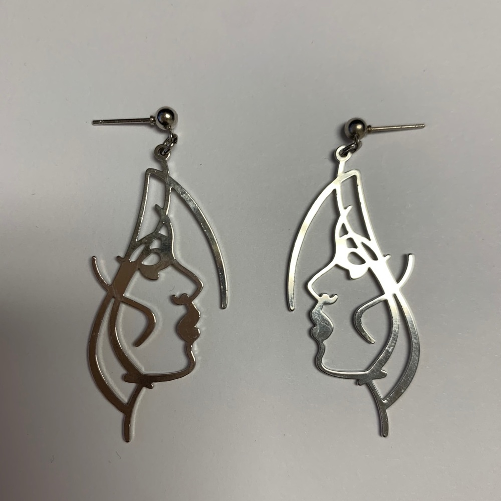 Silver earrings - Picture 1 of 5